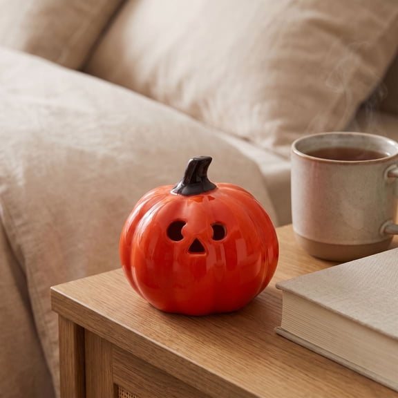 ShengapQ Ceramic Pumpkin Night Light, Decorative Fall Decor, Cozy Halloween Ambiance, Perfect for Gifting and Home Decoration, Unique Ceramic Nightlight