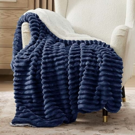 Sherpa Blanket Twin Size for Couch - Super Soft, Cozy Fleece Thick Warm Blanket for Winter, GentleSoft Plush & Fluffy Throw Gift for Women, Home Room Decor, Navy Blue, 60x80 Inches