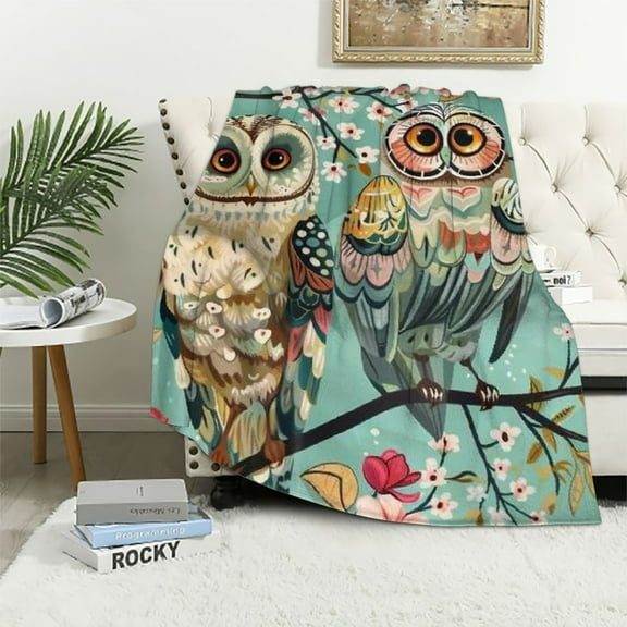 Shiartex  Cute Owl Blanket Gifts for Adult Women &amp; Mom Bed for Living Room Bedding Couch Soft Warm Lightweight Cozy Throw Owls Sitting on The Branches Blankets Mother's Day Christmas Decor White