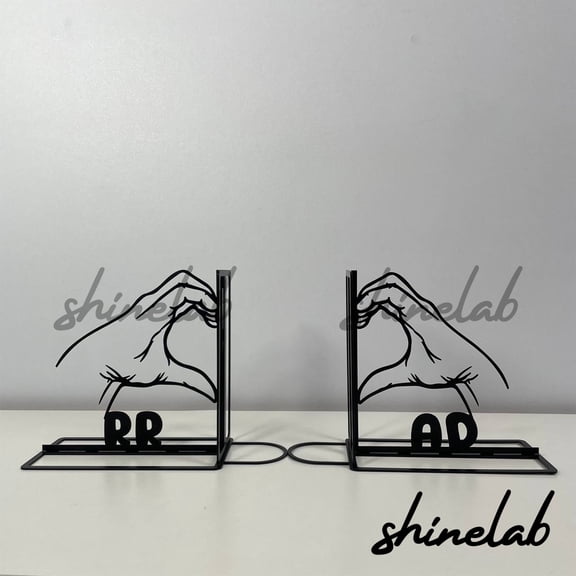 Shinelab Heart Hands Metal Bookends Custom Lover Name Bookend Gift, Desk Bookshelf Decor 6881