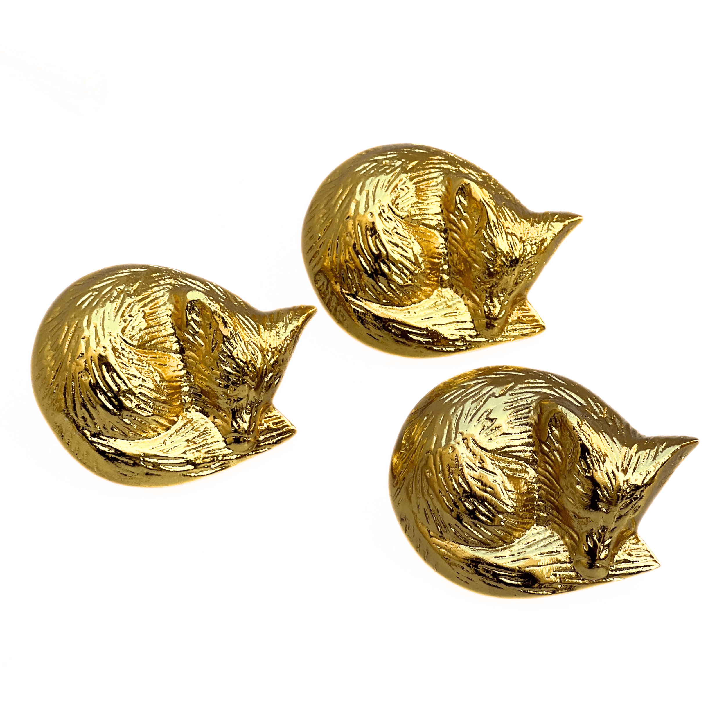Shiny Brass Sleeping Fox Cabinet Knobs – Animal Drawer Pulls for Room, Cupboard, Closet, Dresser & Furniture Hardware | Wood Decor Knob Set (Pack of 3)