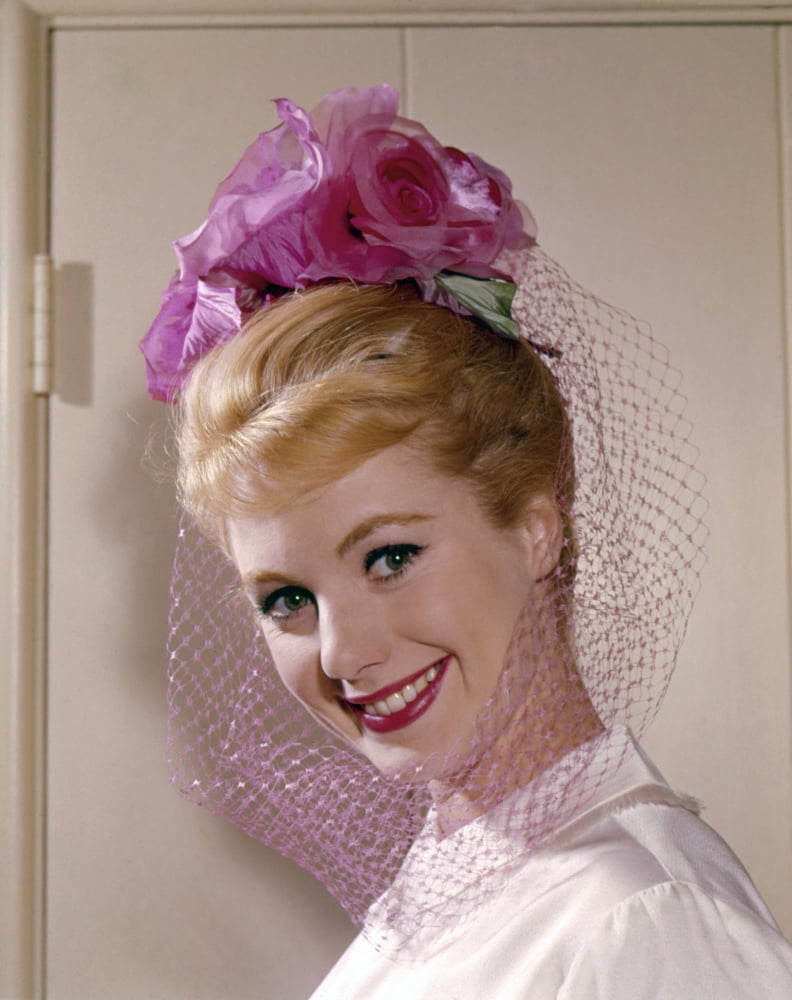 Shirley Jones Canvas Art - (16 x 20)