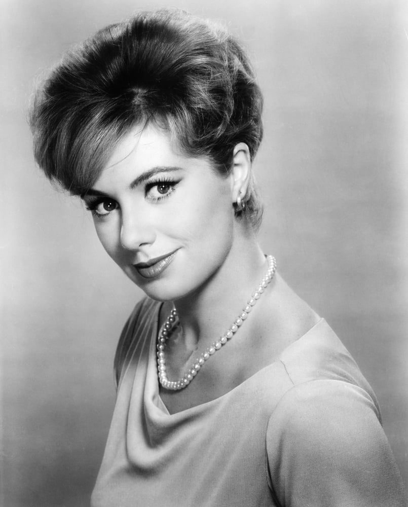 Shirley Jones Canvas Art - (16 x 20)