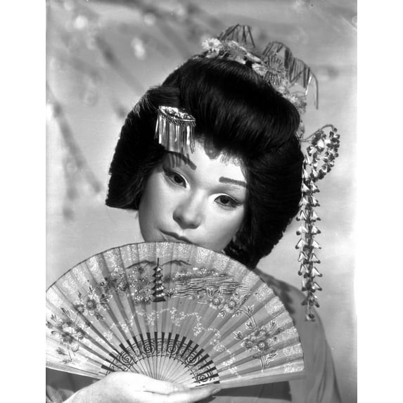 Shirley MacLaine in oriental costume Photo Print (24 x 30)