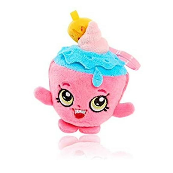 Shopkins Cupcake Chic Zipper Pull