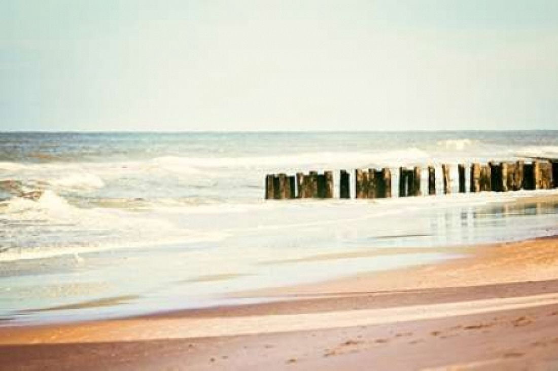 Shore Days Canvas Art - Carolyn Cochrane (24 x 36)