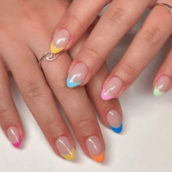 Short Almond Nails Tips Fake Nails Glues On Nails On Nails Artificial False Nails for Womens Girls