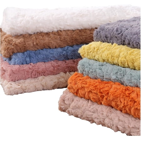 Short Plush Faux Fur Fabric, Fluffy Furry 15mm Pile Artificial Craft Fur Material, Soft Cuddly Handle Shaggy Craft Fur Fabric, For Apparel, Costumes, Accessories, Cushion, 24 Colours, 50*25cm ( Color