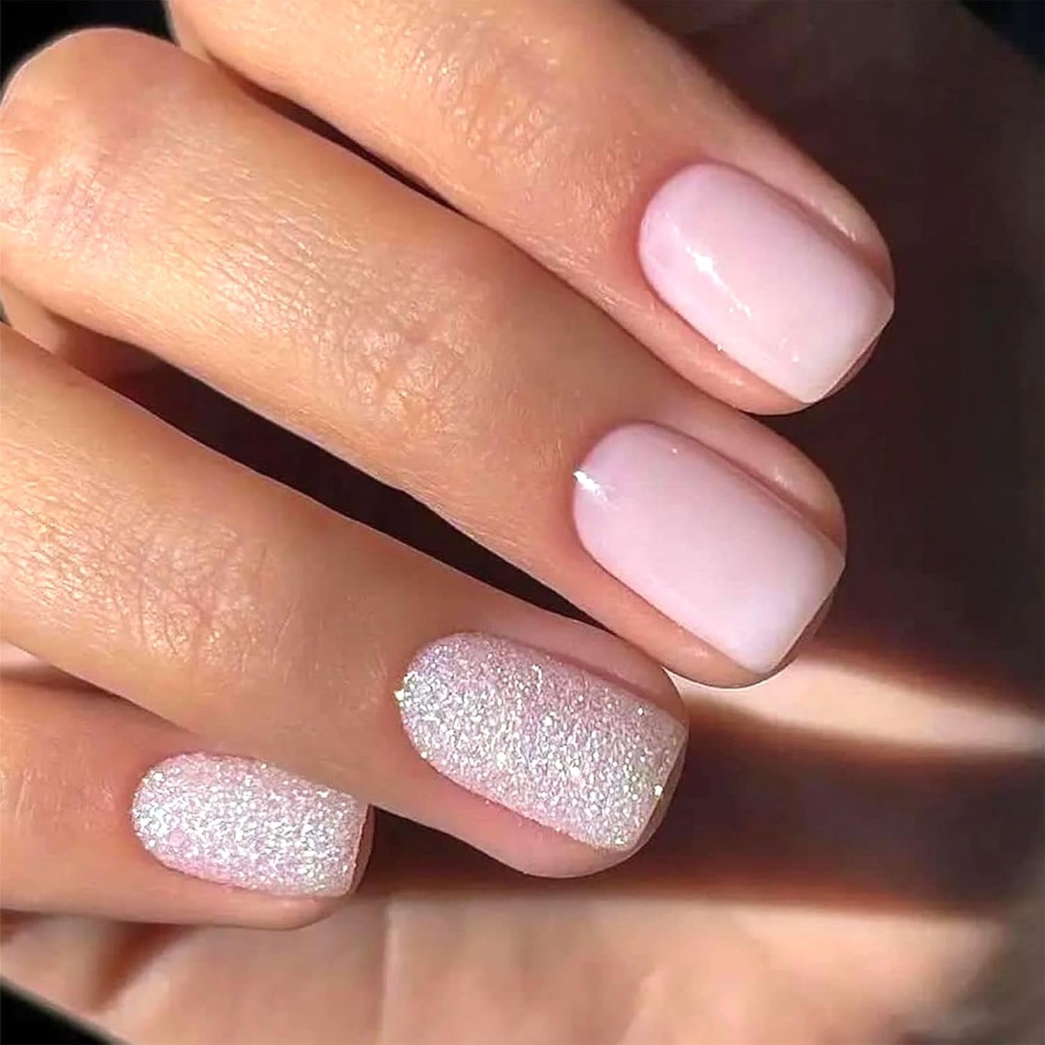 Polished Colour 24 Fake Nails Mit Kleber – Squoval-Form, Farbe Think Pink
