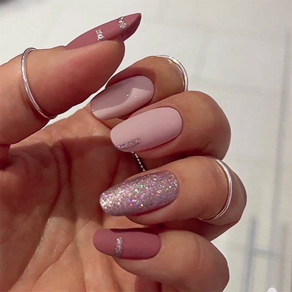 Short and medium round wearing nail pink glitter solid color simple manicure autumn and winter new fake nail finished nail piece