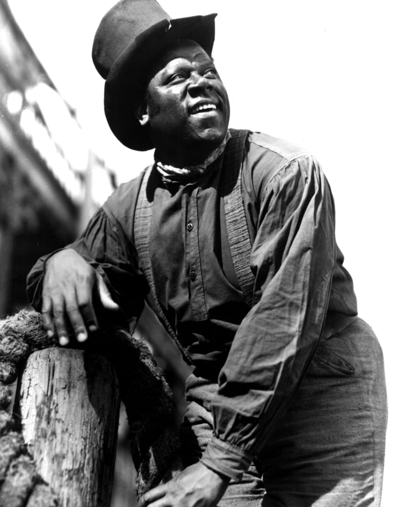Show Boat Canvas Art - (16 x 20)