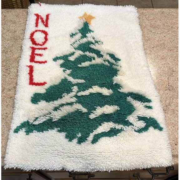 ShowNiceArt Latch Hook Rug Kits for Adults,Embroidery Kit Needlework Cushion Cover Hand Craft Crochet for Great Family Home Decoration