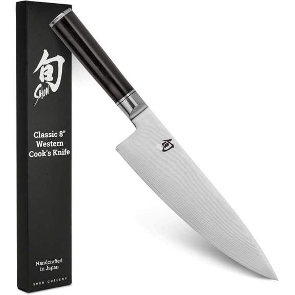 Shun Classic 8" Western Cook's Knife, Handcrafted Japanese Kitchen Knife for Professional and Home Chefs, VG-MAX Core with Damascus Stainless Steel Cladding, Pakkawood Handle