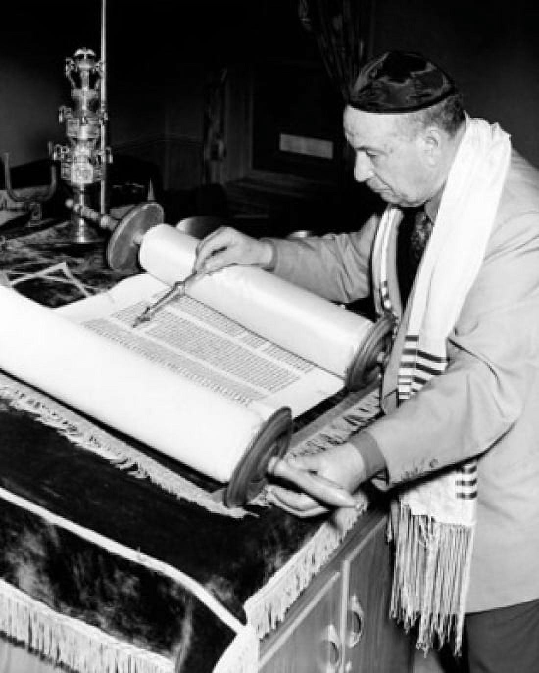 Side profile of a rabbi reading the Torah in a synagogue Canvas Art - (18 x 24)