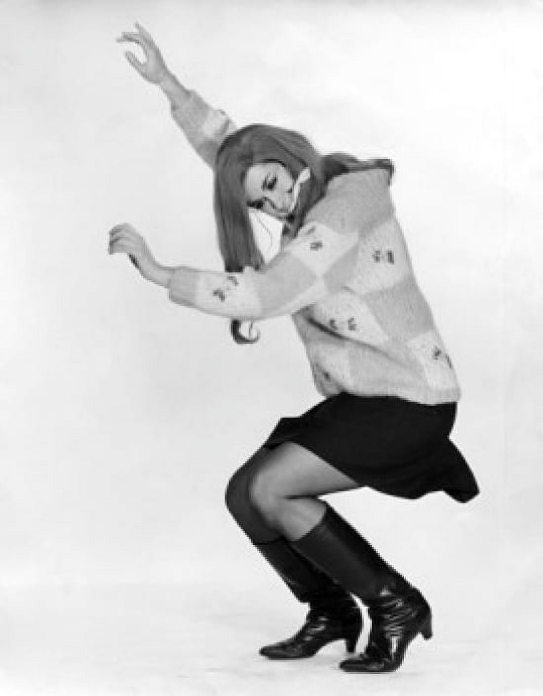 Side profile of a young woman dancing Canvas Art - (24 x 36)