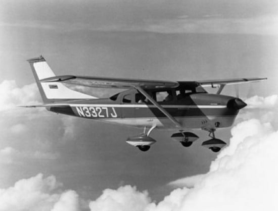 Side profile of an aircraft in flight Cessna 205 Super Skywagon 1968 Canvas Art - (18 x 24)