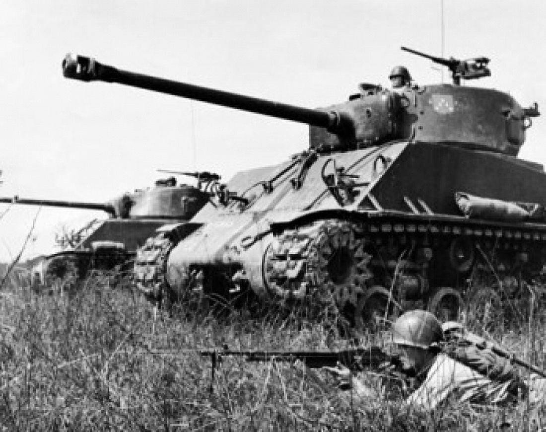 Side profile of army soldiers with military tanks Company A 526th Armored Infantry Battalion Canvas Art - (18 x 24)