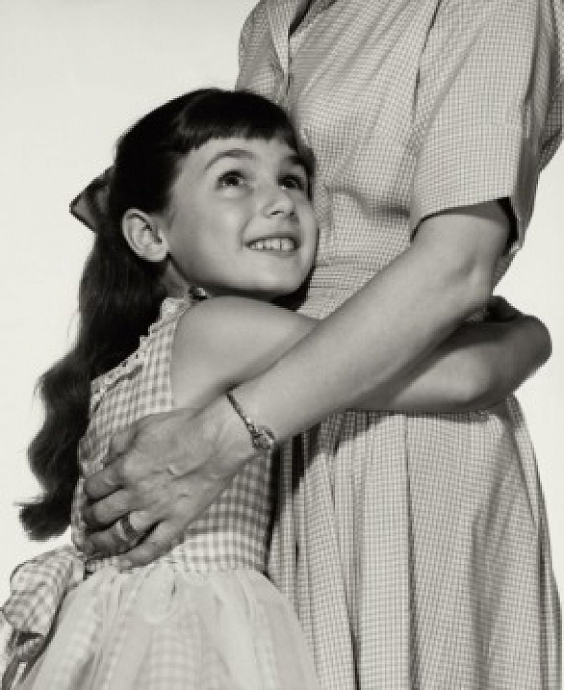 Side profile of girl hugging her mother Canvas Art - (18 x 24)