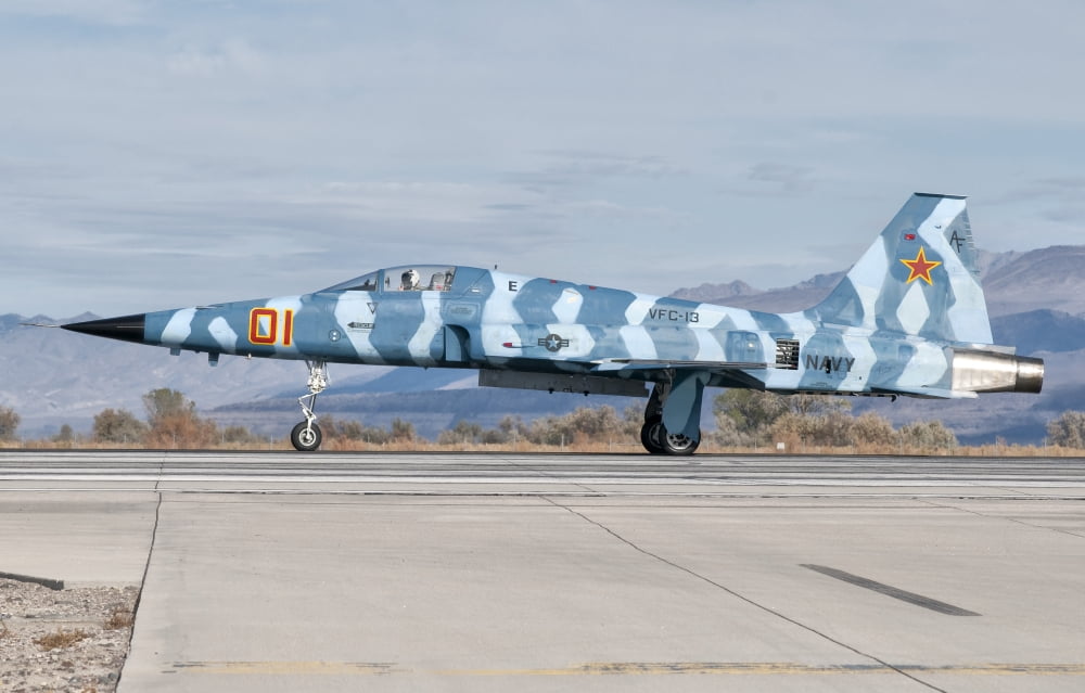 Side view of a F-5E Freedom Fighter aircraft Canvas Art - Giovanni CollaStocktrek Images (35 x 23)