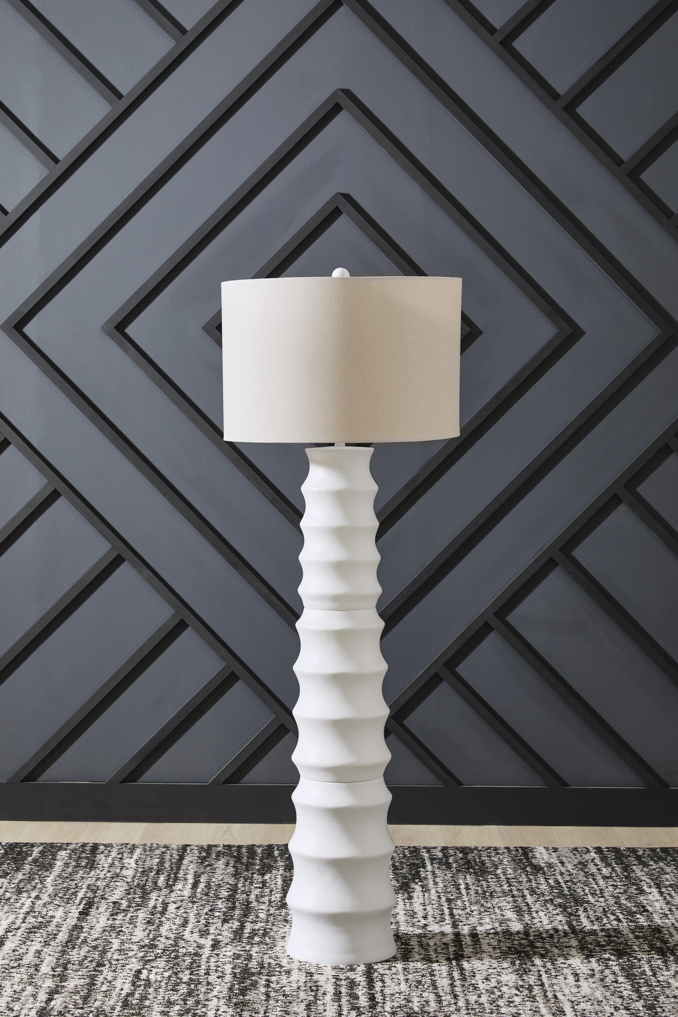 Signature Design by Ashley Veraleigh Floor Lamp, Polyresin Base, 3-Way Switch, White Finish