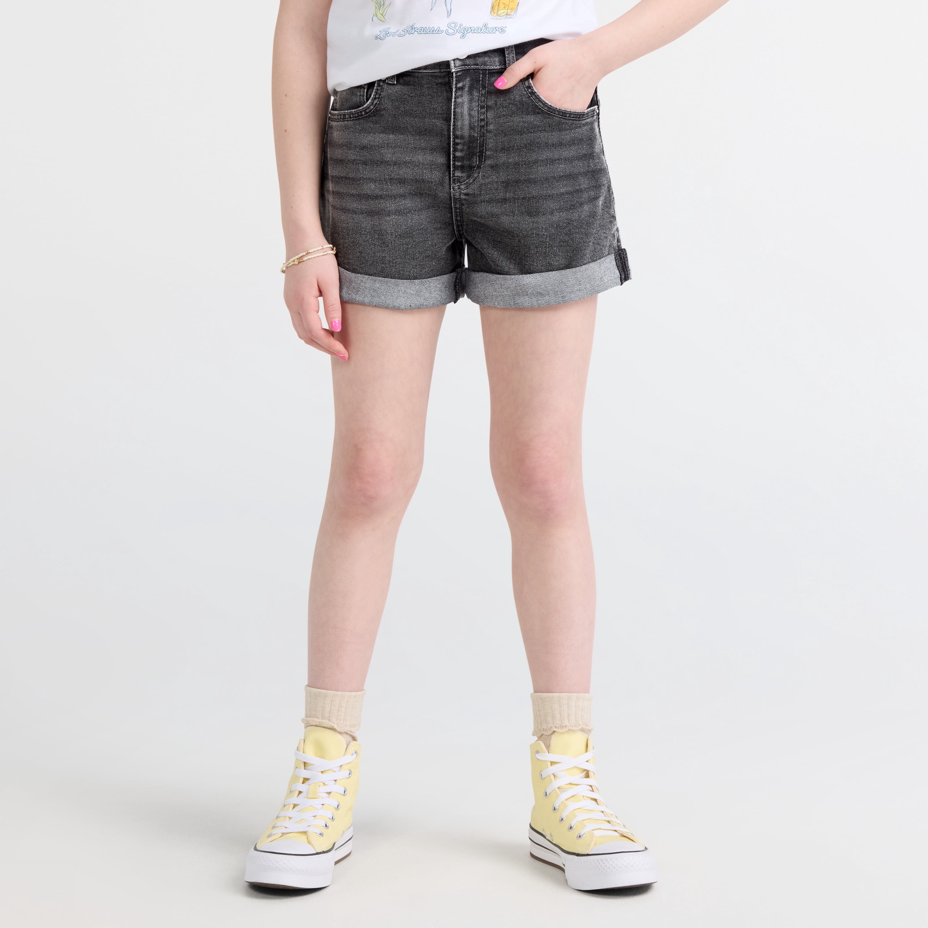 Levi Strauss Signature Girls High Rise Mom Denim Shorts, Sizes 5-18