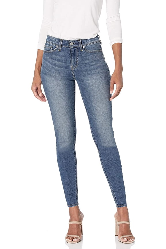 Signature by Levi Strauss & Co. Gold Label Women's Traditional Jeans Standard 18 Bae