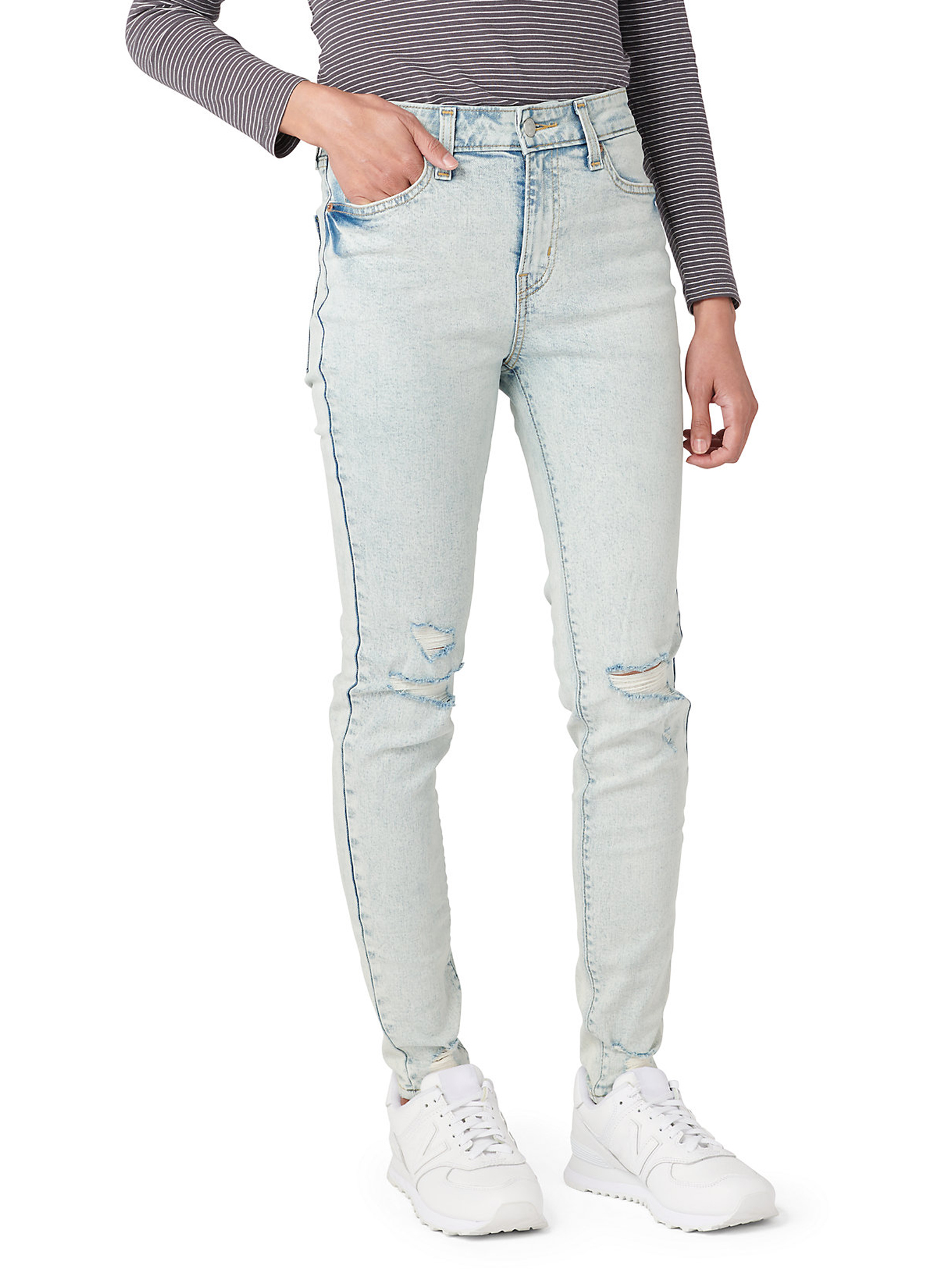 Signature by Levi Strauss & Co. Juniors' High Rise Jeggings - image 1 of 4