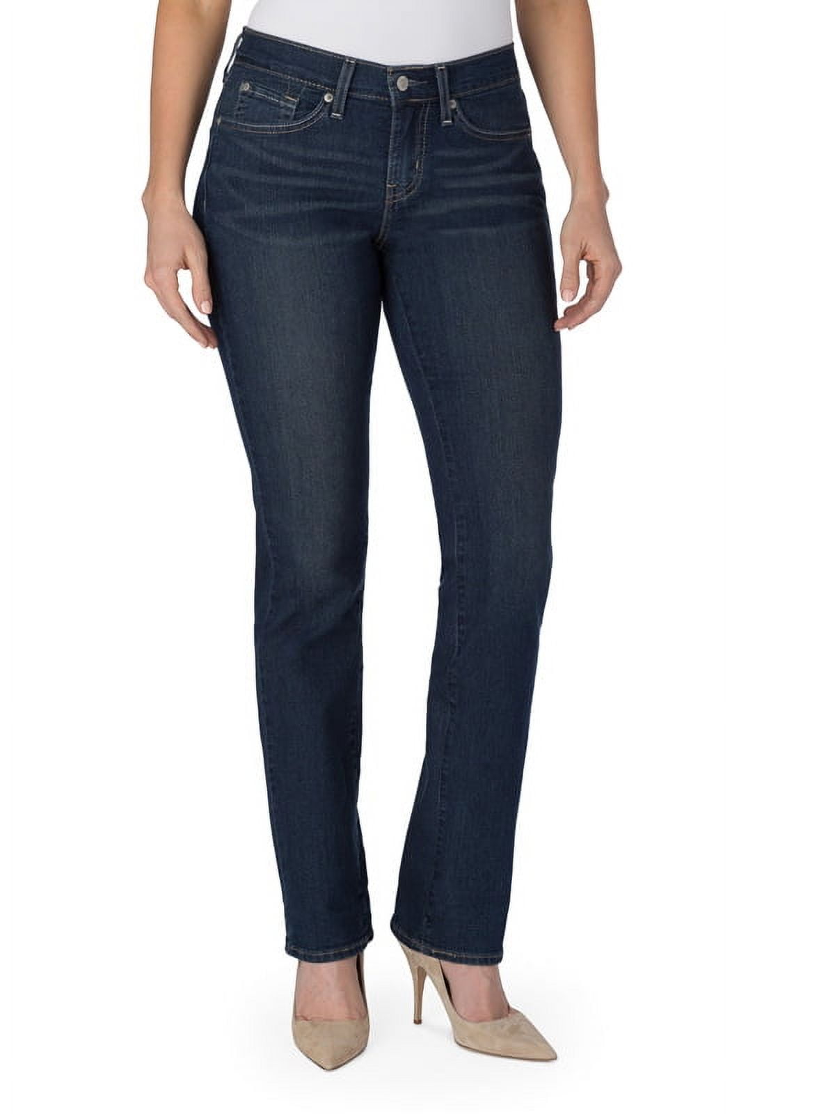 Signature by Levi Strauss & Co. Women's Curvy Straight Jeans - Walmart.com