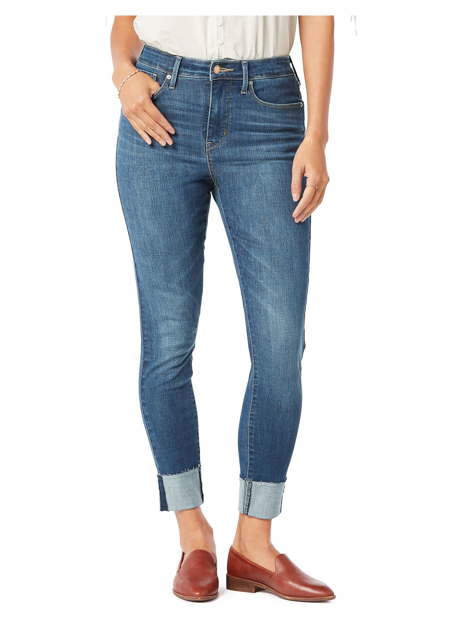 Signature by Levi Strauss & Co.™ Women's Simply Stretch Shaping High Rise Ankle Skinny Jeans - image 1 of 3