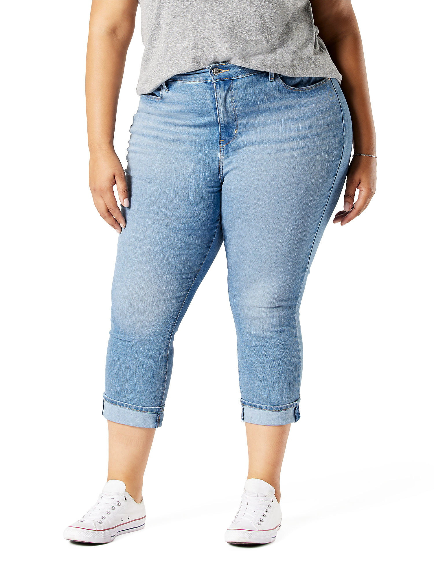 Signature by Levi Strauss & Co. Women's and Women's Plus Mid Rise Capri Jeans, Sizes 0-28 - image 1 of 7