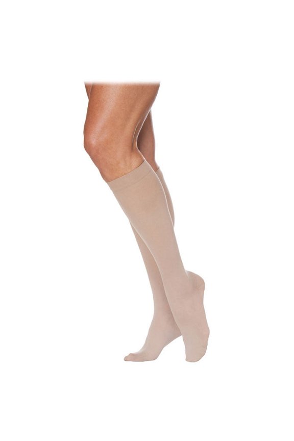 Women’s Style Sheer 780 Closed Toe Calf-High Socks 30-40mmHg