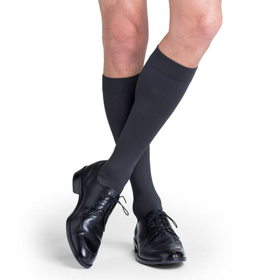 SIGVARIS Men’s Style Microfiber 820 Closed Toe Calf-High Socks 15-20mmHg