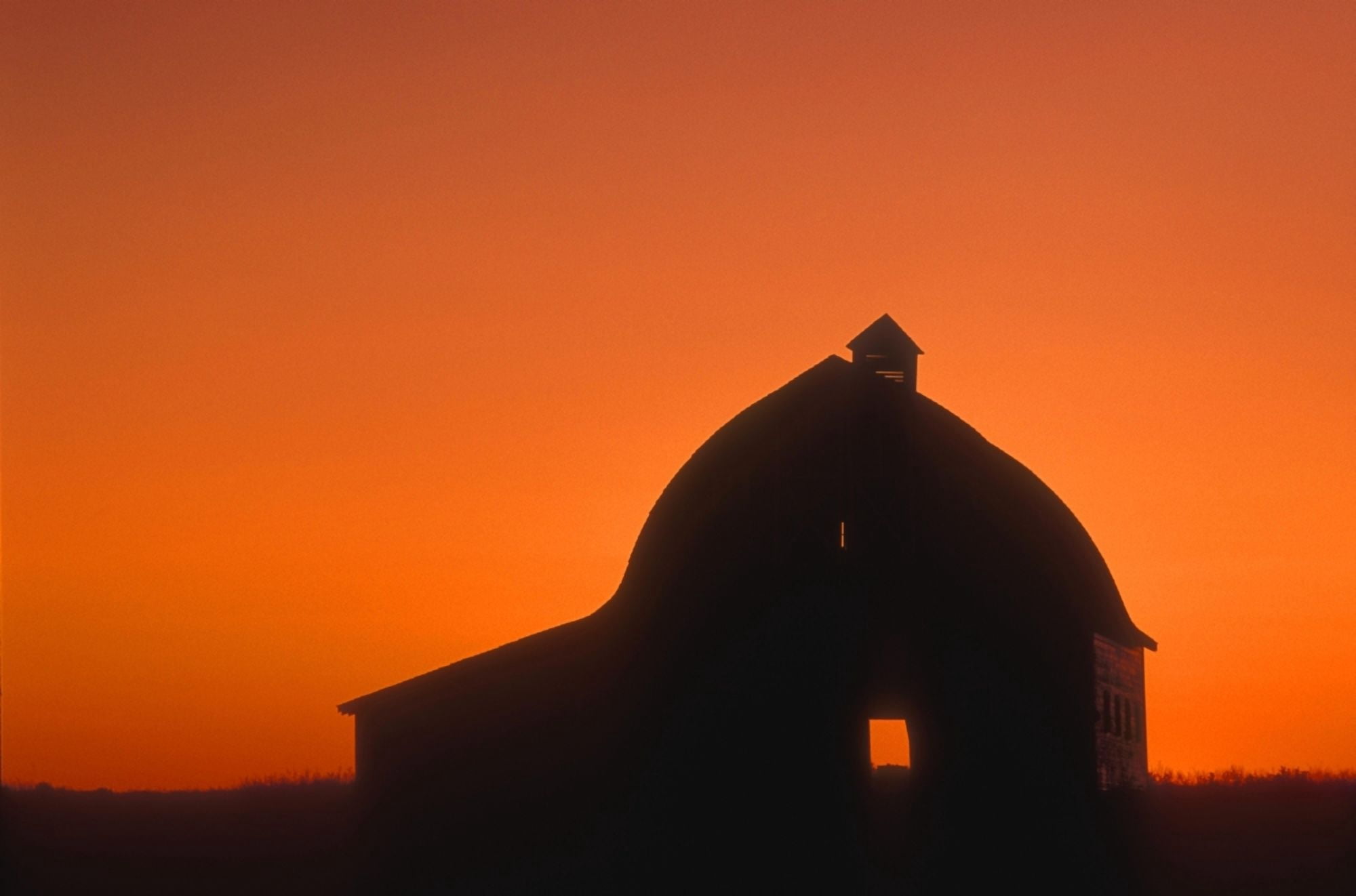 Silhouetted Building Canvas Art - Bilderbuch Design Pics (36 x 22)