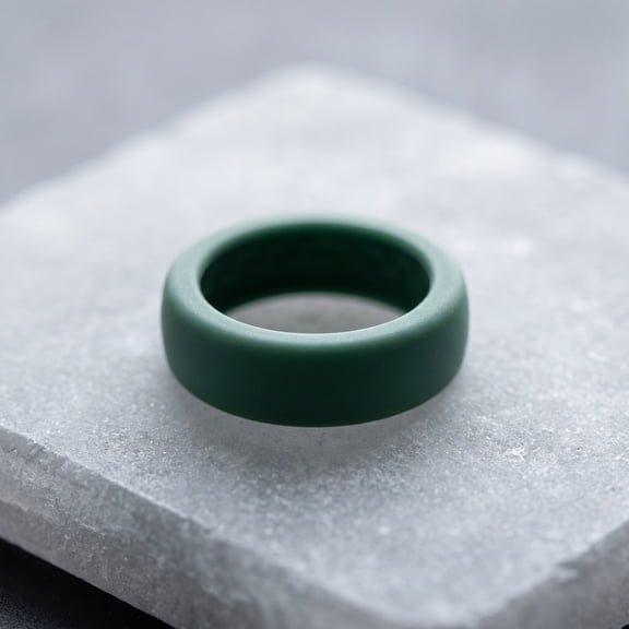 Silicone Case for Smart Ring 5, Soft Anti Scratch Protective Sleeve Ring Guard for Smart Ring 5 Size 6-9, Lightweight Sensor Friendly Cover (Dark green, 1 PC)