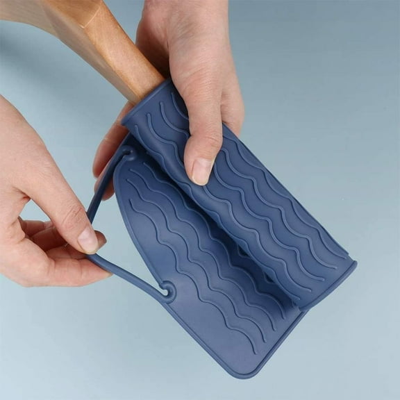 Silicone Heat Resistant Mat, Multipurpose Iron Hot Resistant Mat Hair Curling Plate, for Curling Irons, Hair Straightener, Flat Irons, Non-Slip, Insulation(Black)