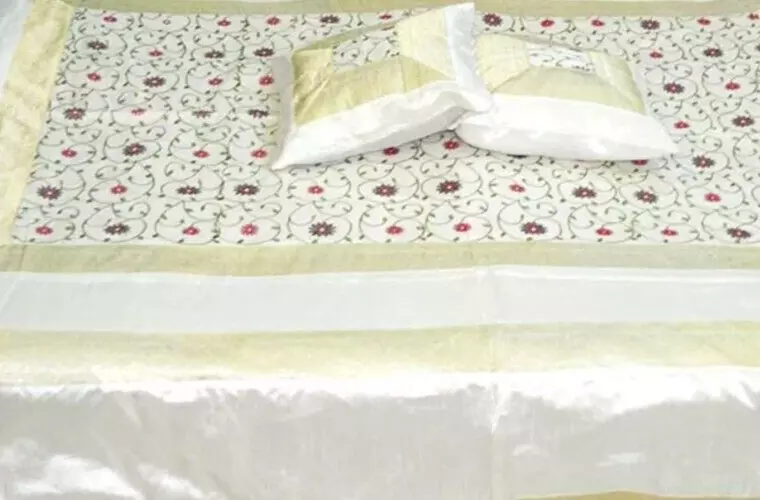 Silk Dupin Bedsheet Art Deco 1-Piece Floral, Luxury Bedding Set - Crib/Toddler Bed, Breathable