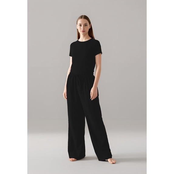 Cherryloom Women’s Two-Piece Pajama Set – Fitted Tee & Drawstring Lounge Pants with Side Pockets, Soft Modal-Cotton Blend in Black