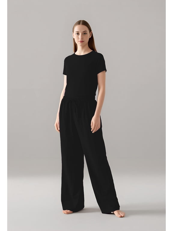 Women’s Two-Piece Pajama Set – Fitted Tee & Drawstring Lounge Pants with Side Pockets, Soft Modal-Cotton Blend in Black