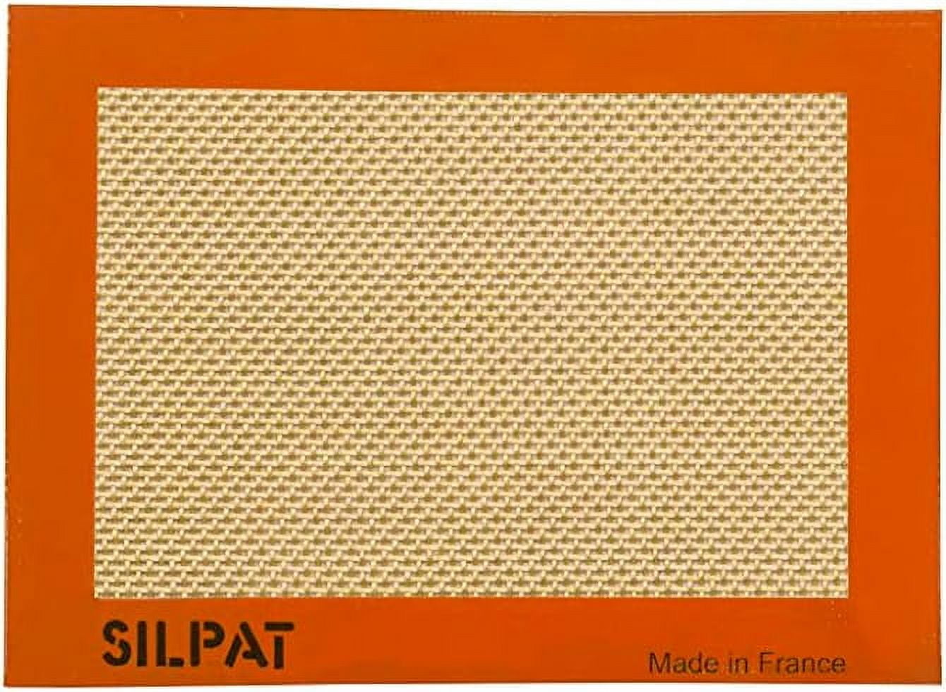 Tan Silicone and Fiberglass Non-Stick Baking Mat