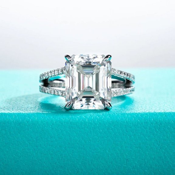 Silvago Jewel 2.1 Ct Emerald Cut Diamond Wedding Rings for Her - 14K White Gold Plated Rings - Split Shank Engagement Promise Rings for Women's - Silver Clearance Wedding Rings - Birthday Gifts