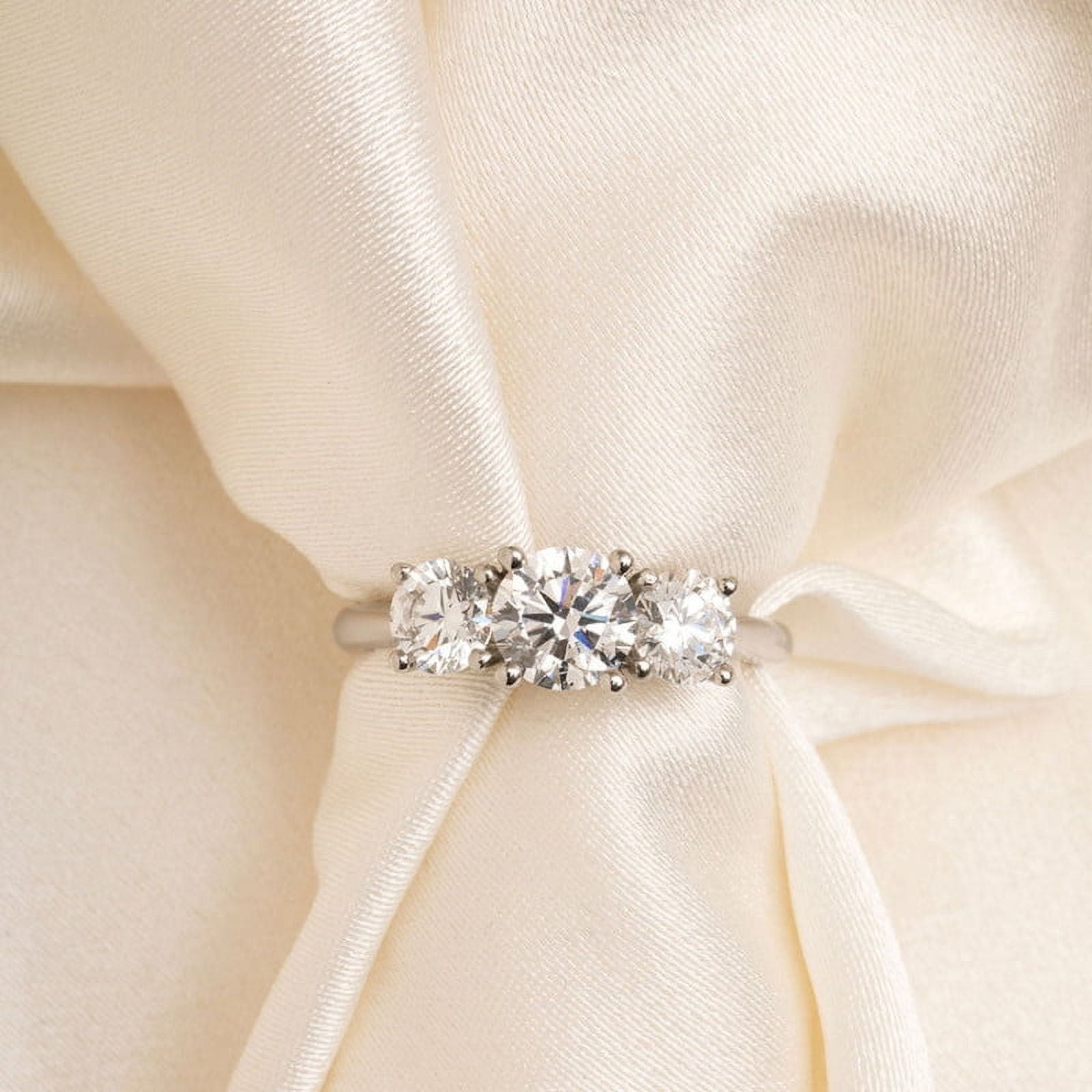 Silvago Jewel Brilliant 2.7 Ct Round Cut Diamond Wedding Anniversary Ring - 14k Silver Classic Engagement Ring - Three Stone Women's Ring - Rings for Women Forever Bride Ones