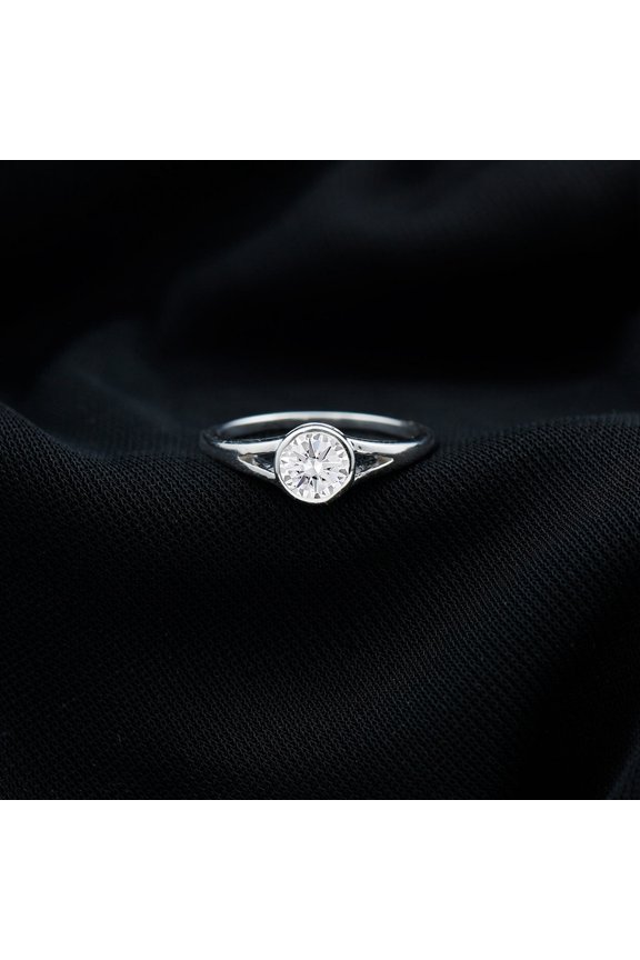 Round Cut 2 Ct VVS1/D Lab Created Diamond Wedding Women's Ring - 14k White Gold Over Split Shank Engagement Ring - Wedding Anniversary Gifts - Bezel Set Women's Ring