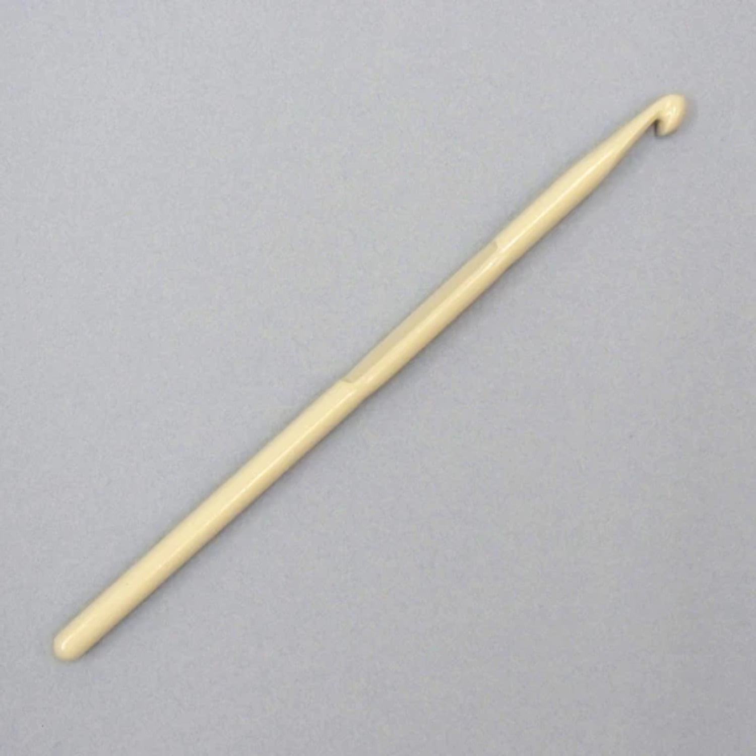 Tulip 6 Bamboo Crochet Hook : Size M-13 (9.00mm) 