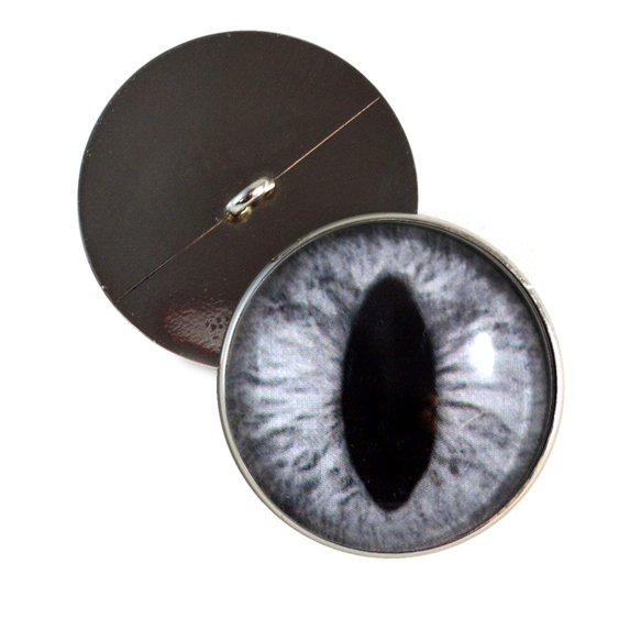 Silver Cat Sew-On Button Glass Eyes