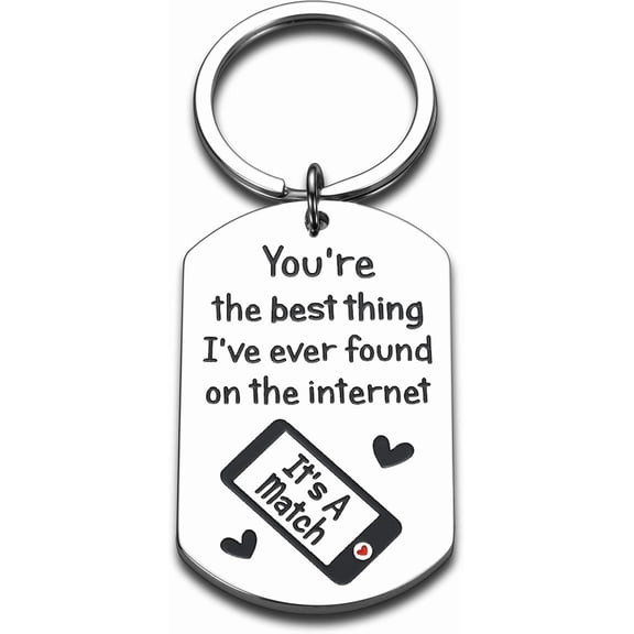 Silver Couple Keychain - 'You are the best thing I ever found on the internet' - Unisex Adults - Love Theme - Modern Style - Engraved - Stainless Steel - Lobster Clasp - 1 x Keychain