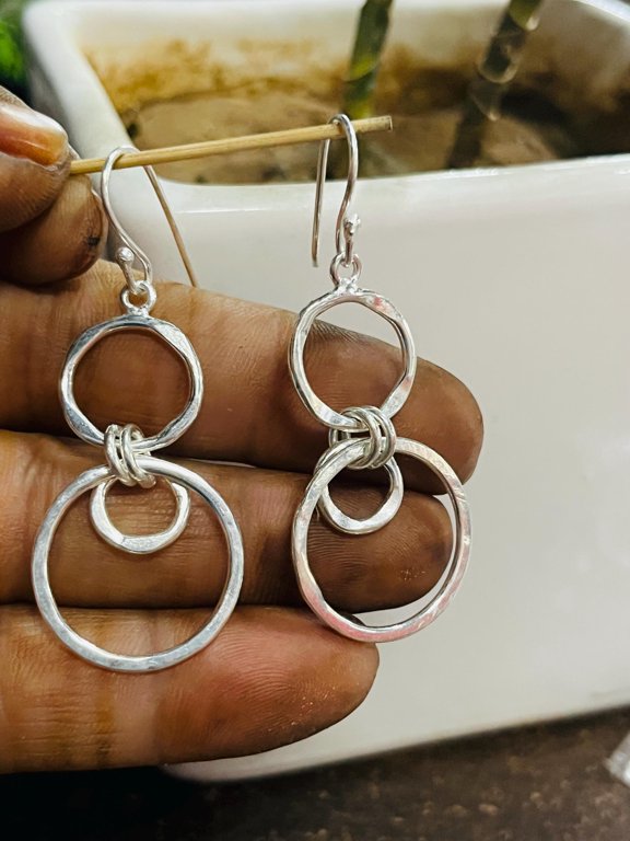 Silver Double Circle Earrings Hammered Interlocking Dangle Hoops Boho Chic Lightweight Geometric Jewelry