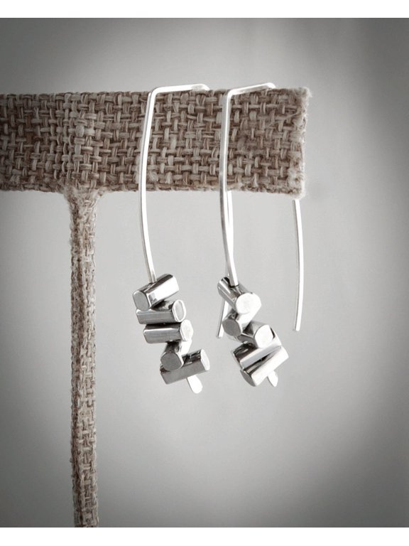 Silver Drop Earrings With Hematite Beads, Hammered Design, Polished Finish, Modern Dangle Style For Everyday Wear