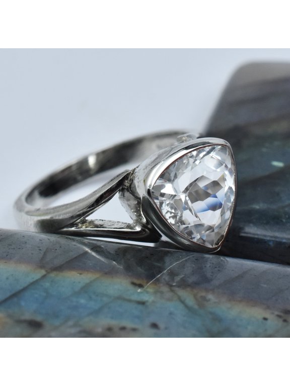 Silver Ring Trillion Cut Stone Ring Sz 8. Simulant 18.80 Ct White Sapphire Ring