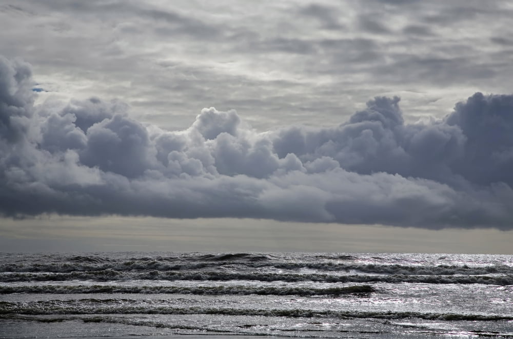 Silver Waves shot from Stradbally Beach Copper Coast Geopark County Waterford Ireland Canvas Art - George Munday Design Pics (19 x 12)