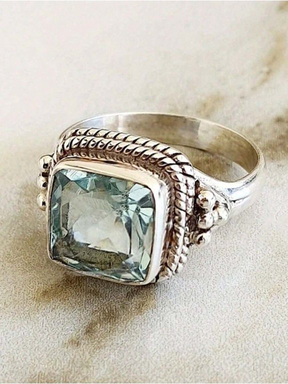 Silvery Vintage-Style Square Cubic Zirconia Ring With Braided Band For Women